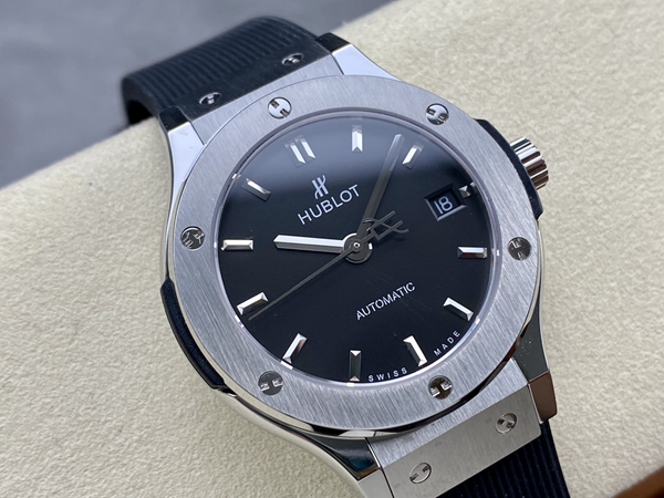 ウブロコピー時計正面デザイン